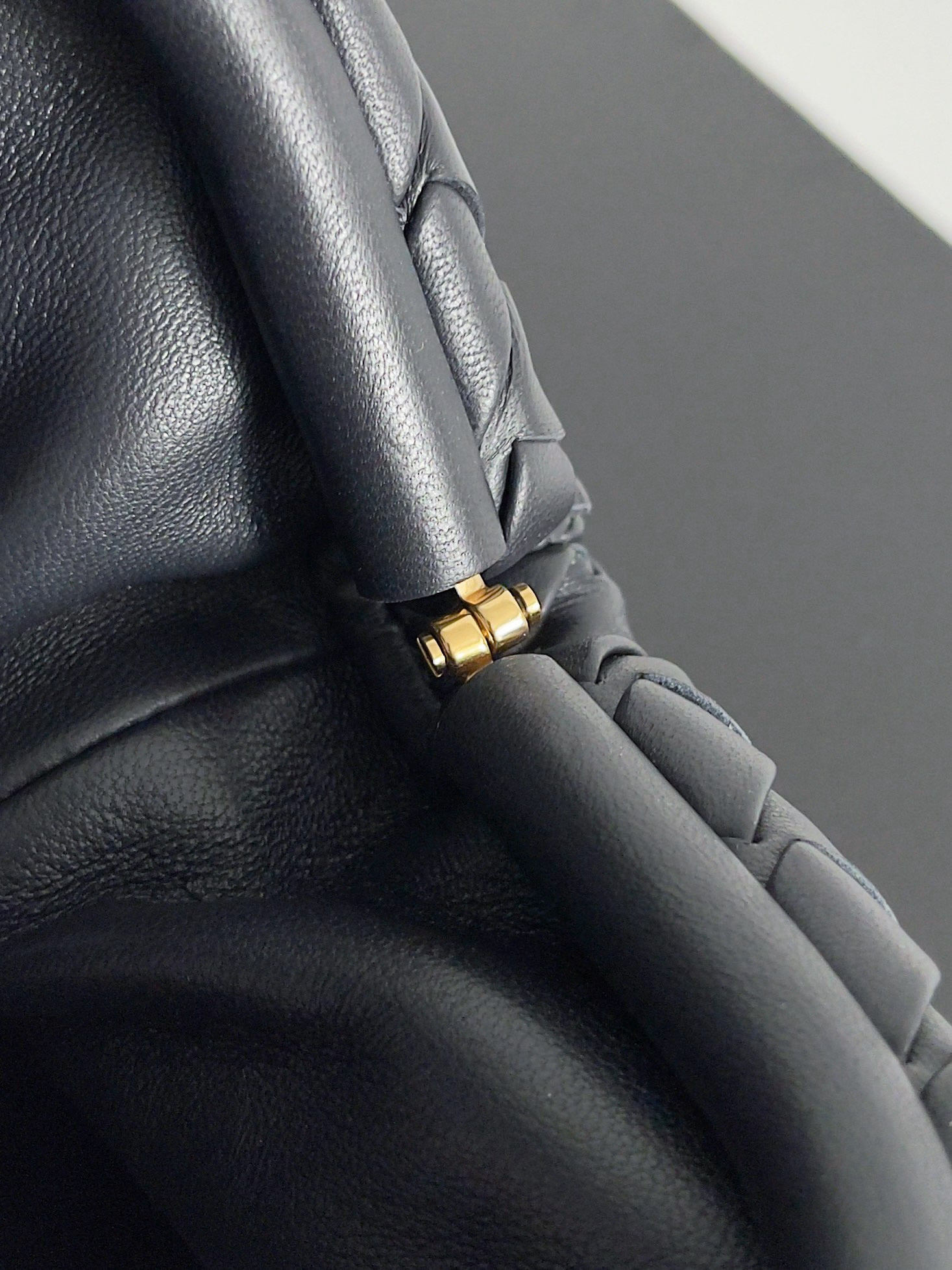 BOTTEGA VENETA LAUREN CLUTCH Andiamo Parachute 31x16.5x11cm