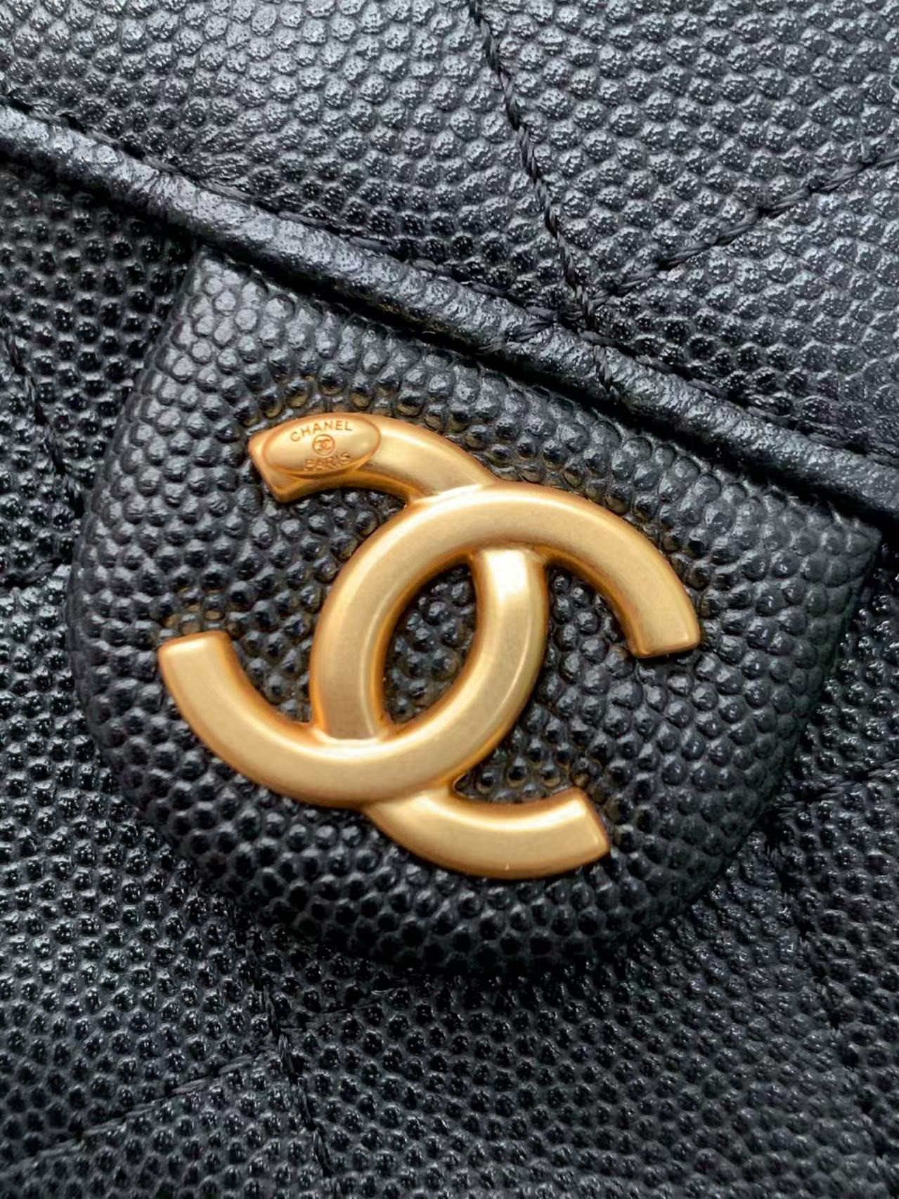 Chanel 25 Medium Backpack AS5600 23x23x14cm