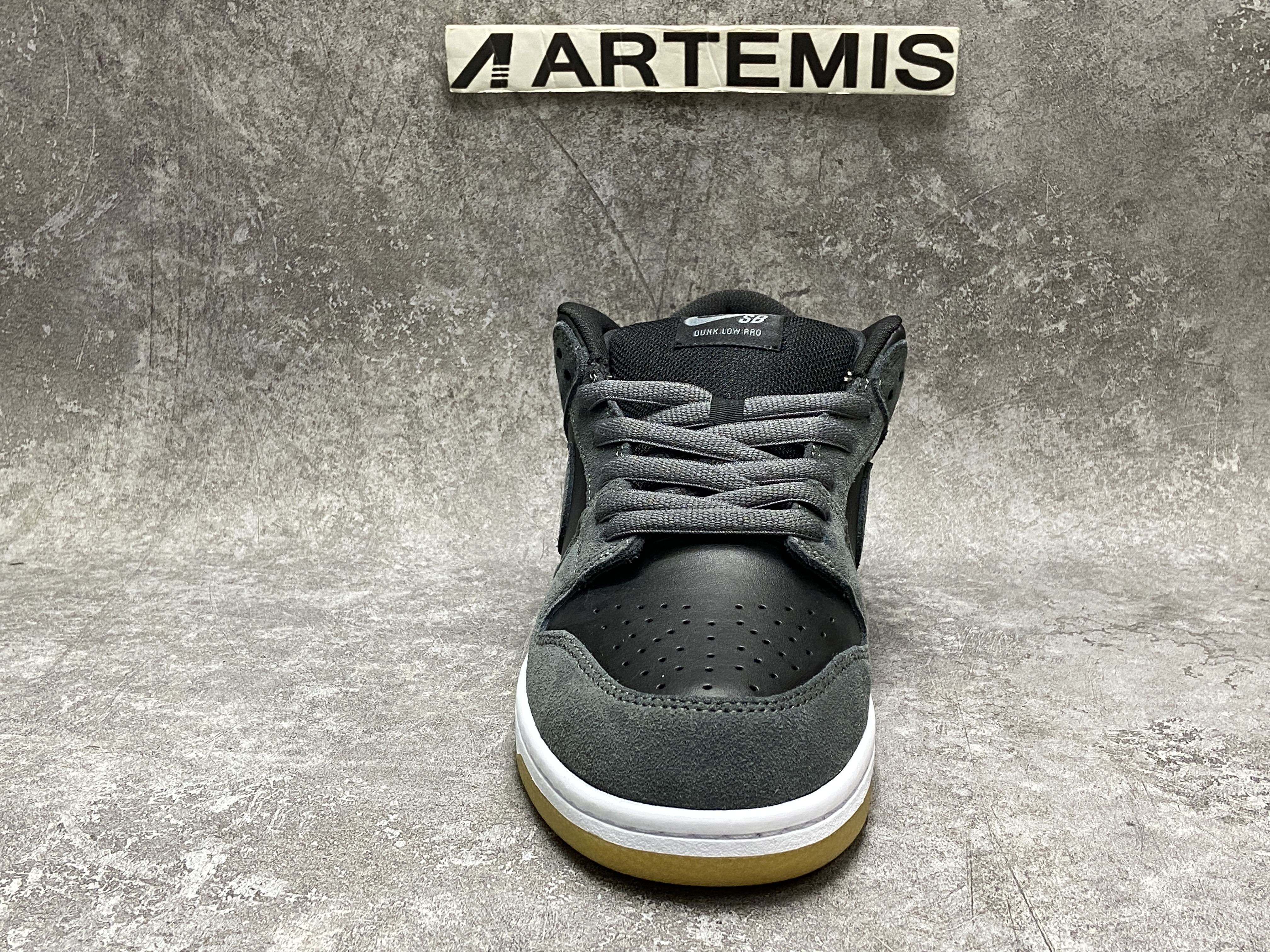 Nike SB Dunk Low Dark Grey Black Gum