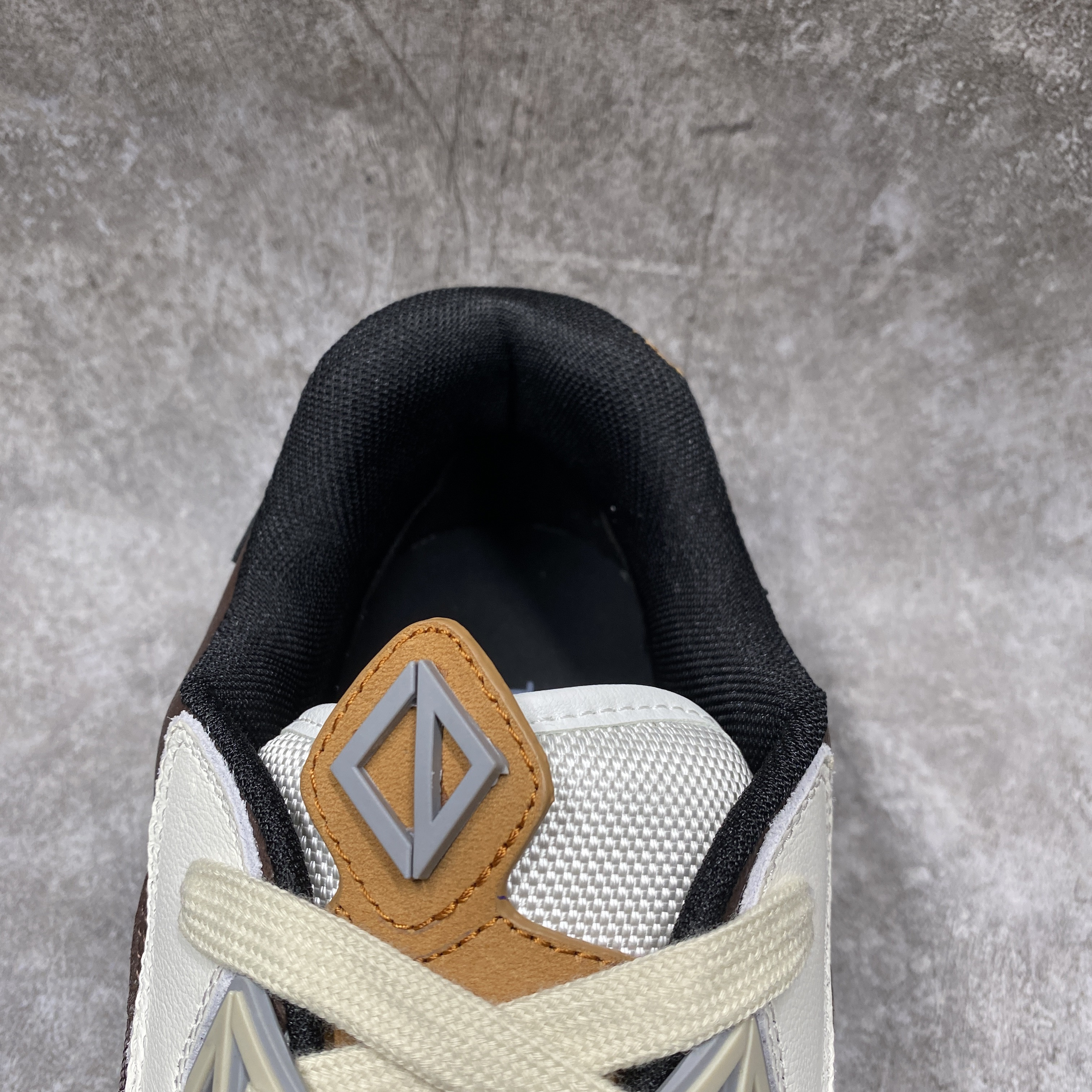 Dior B713 CACTUS JACK Mocha White