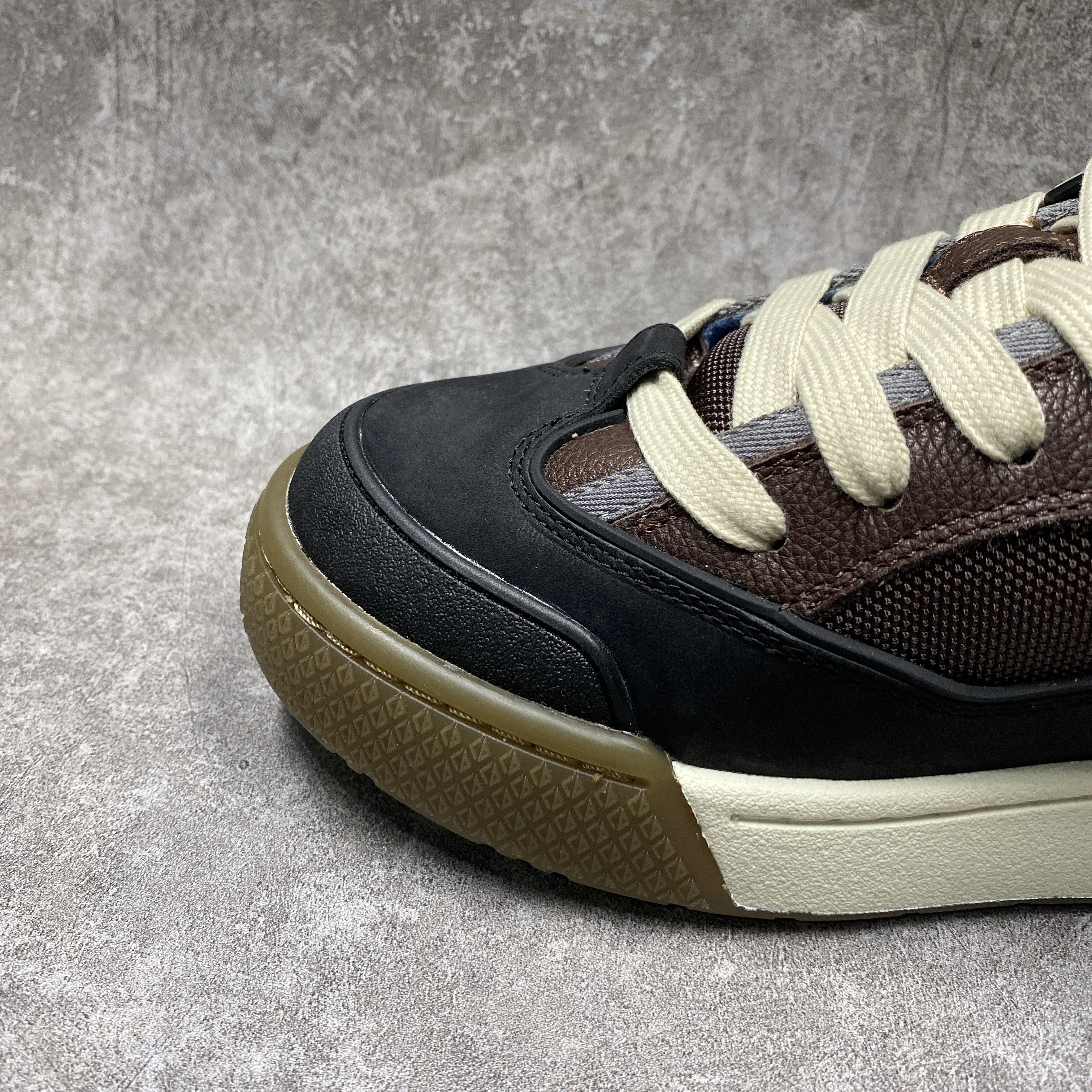 Dior B713 CACTUS JACK Mocha