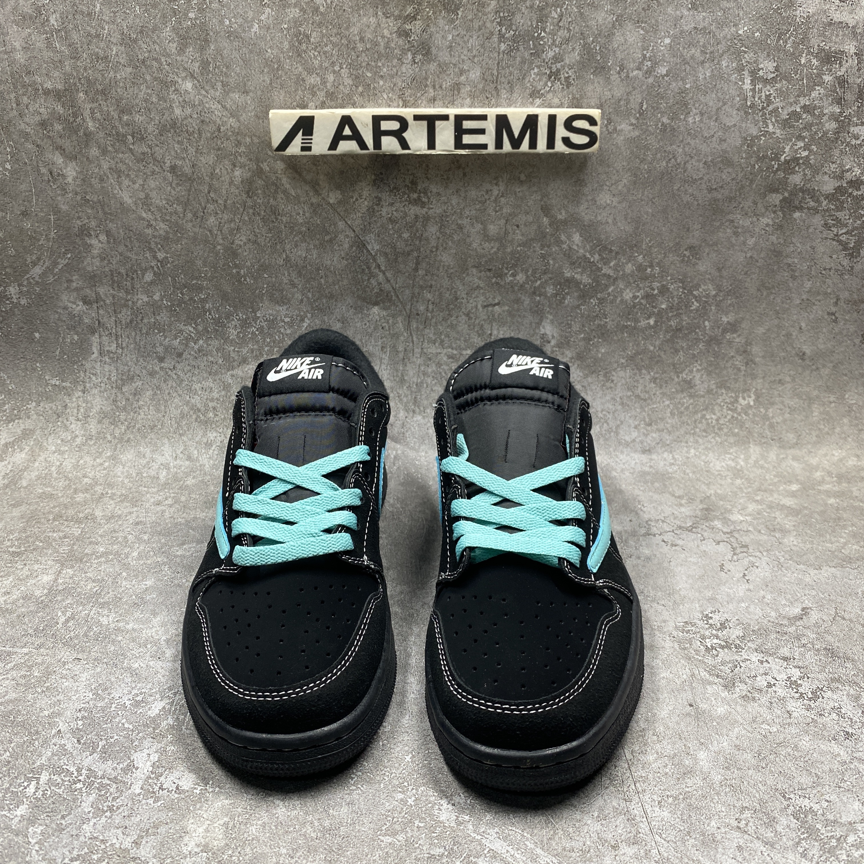 Air Jordan 1 Low OG SP Travis Scott Tiffany Blue