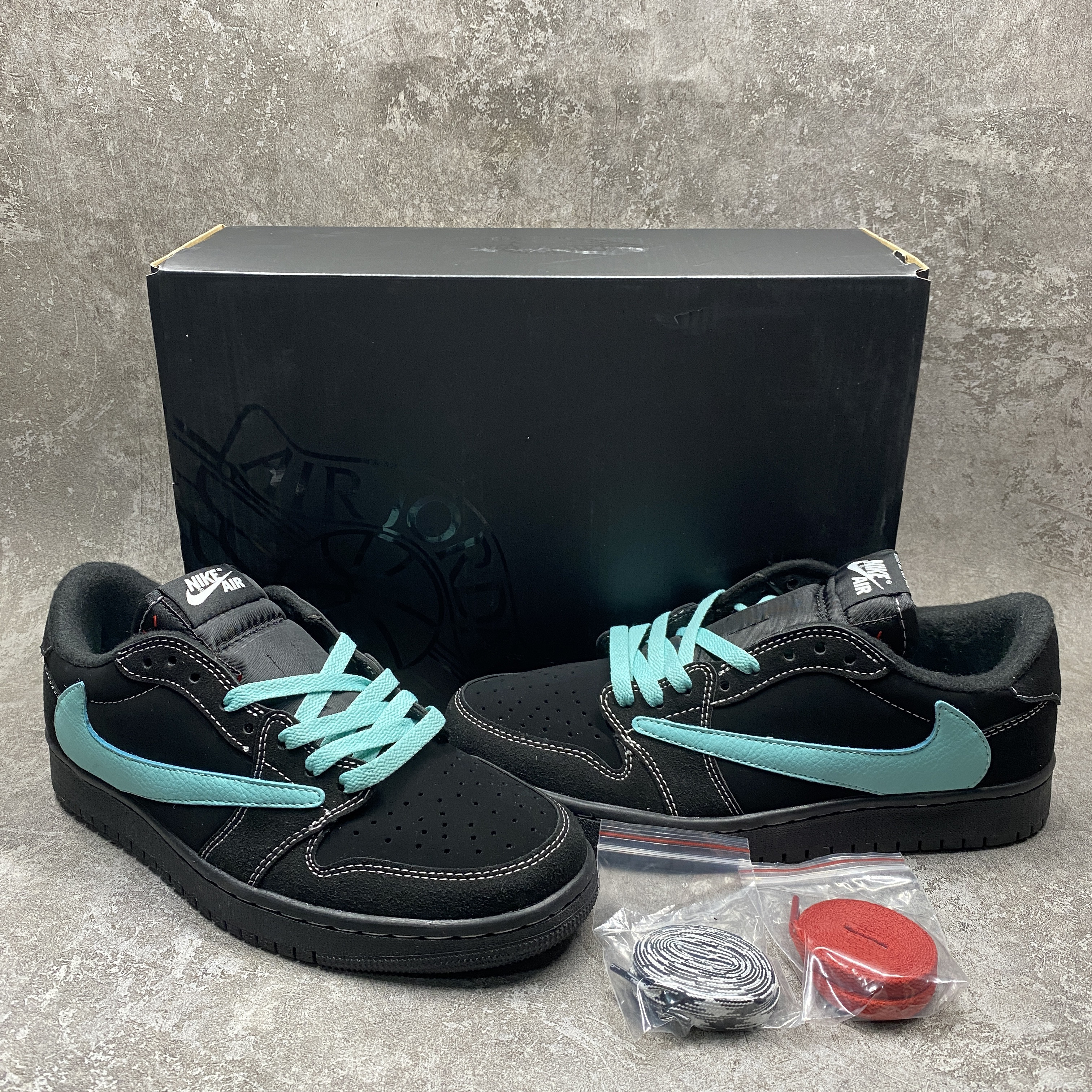 Air Jordan 1 Low OG SP Travis Scott Tiffany Blue
