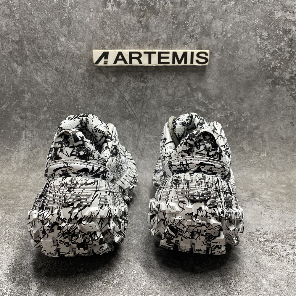 UA Balenciaga Defender Graffiti