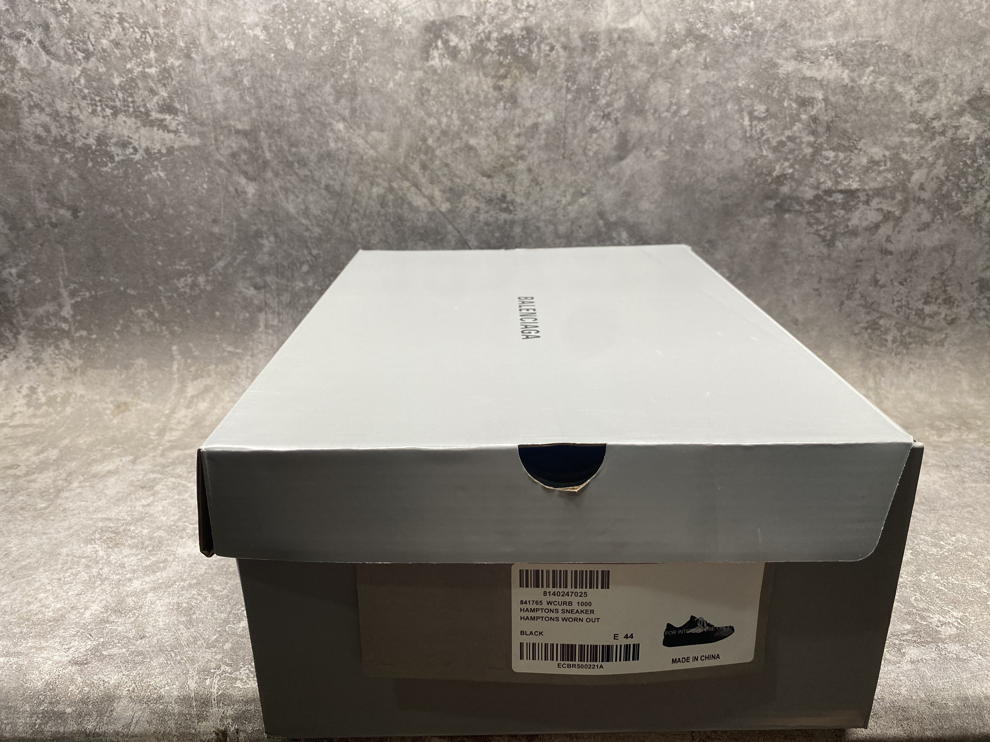 UA Balenciaga Hamptons Worn-out Sneaker in Black(run one size large)