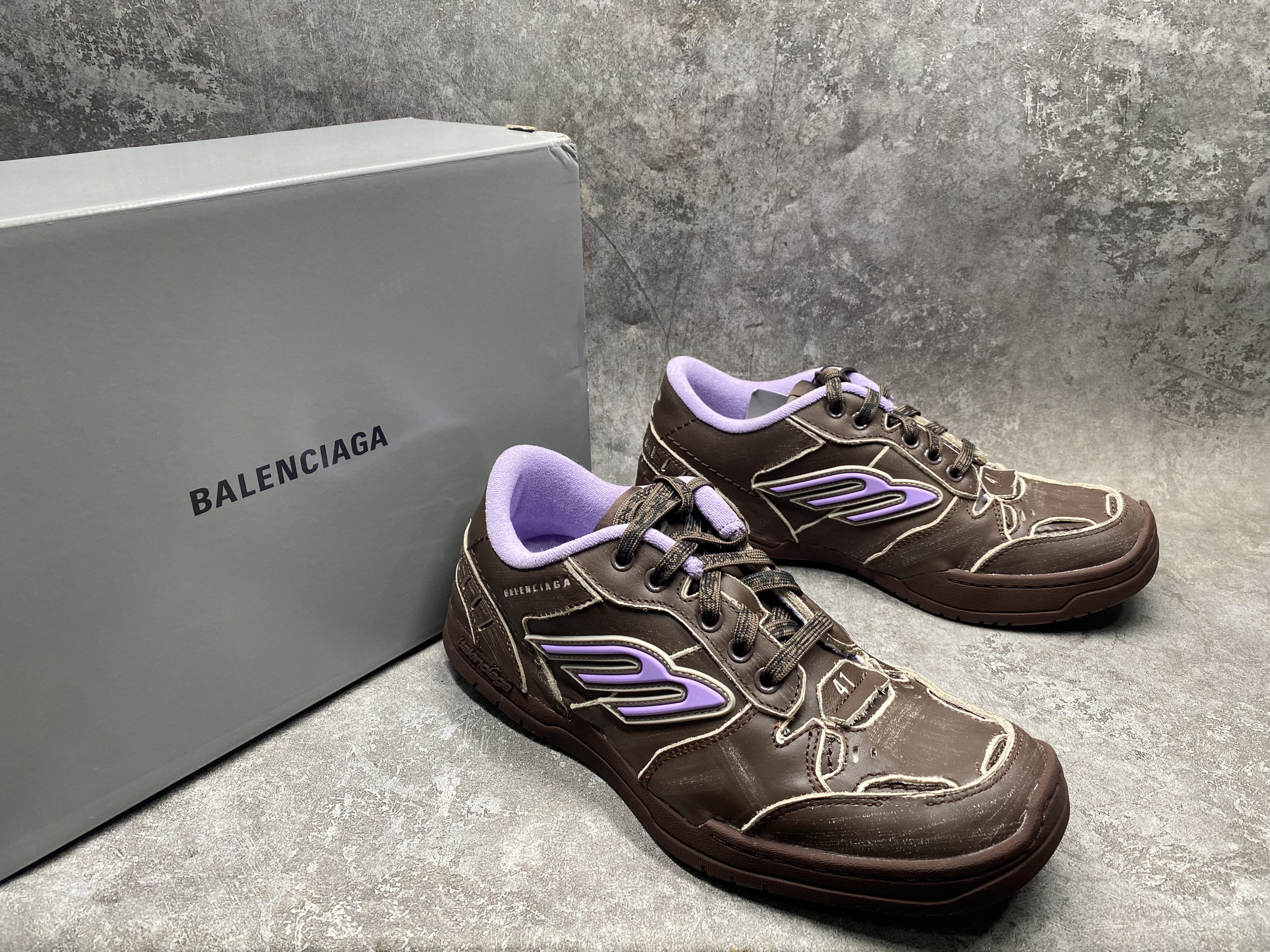 UA Balenciaga Hamptons Medium Worn-out Sneaker in Brown/lilac(run one size large)