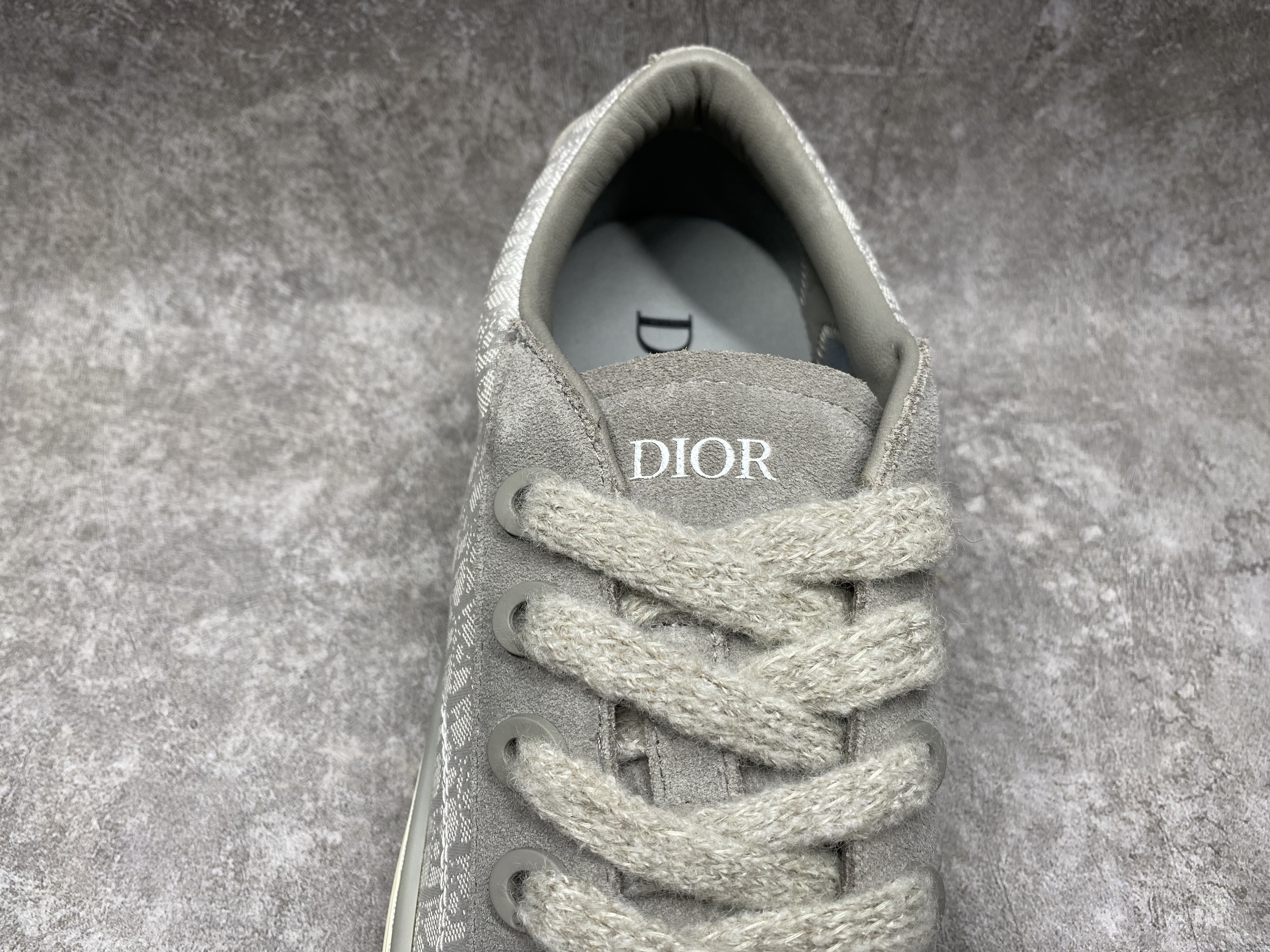 UA Dior B33 Sneaker