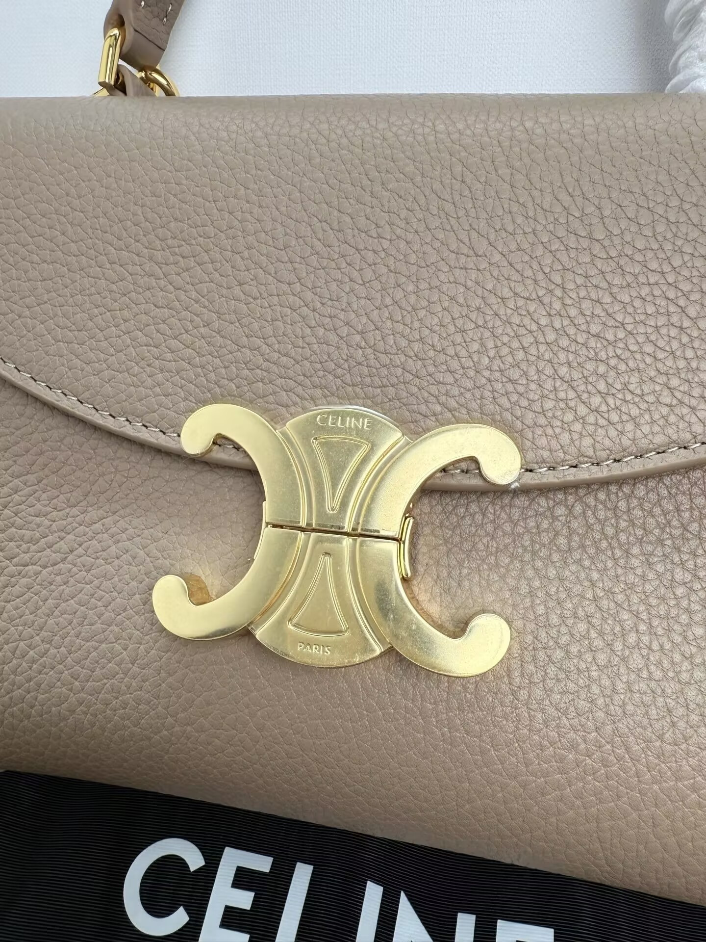 Celine Teen Nino Bag In Supple Graind Calfskin 20.5x13x8cm