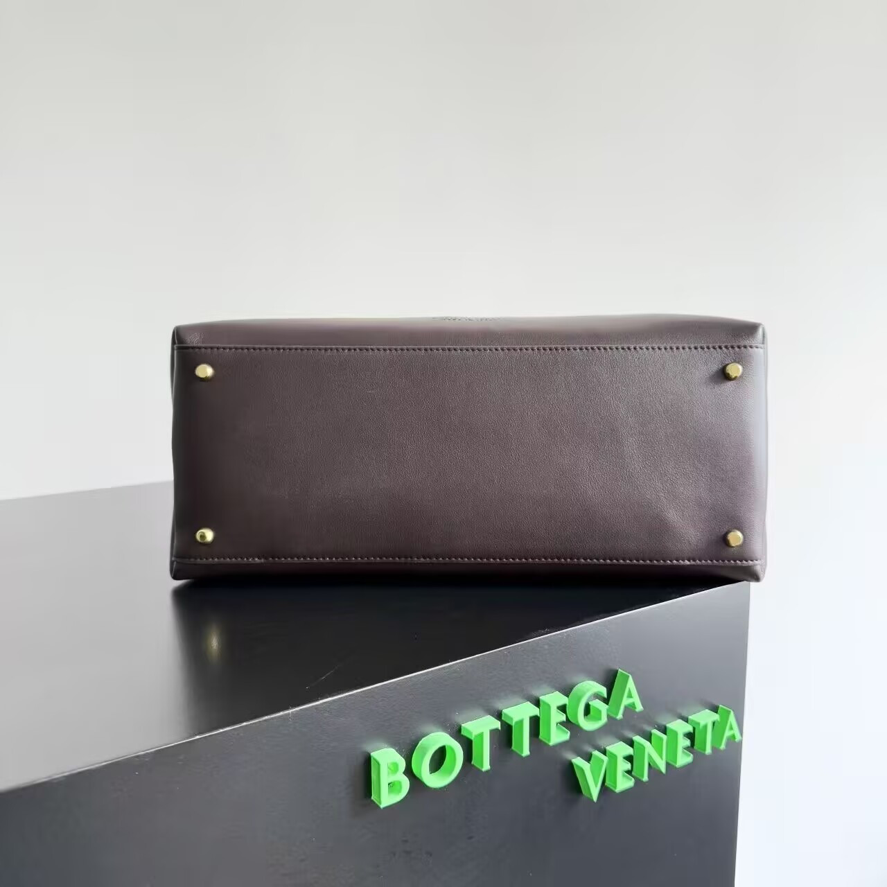 Bottega Veneta Medium Ciao Ciao 34x26x15cm