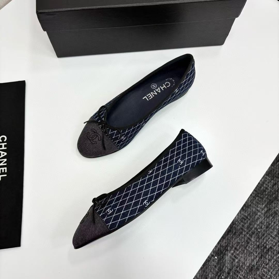 UA CHANEL BALLET FLATS