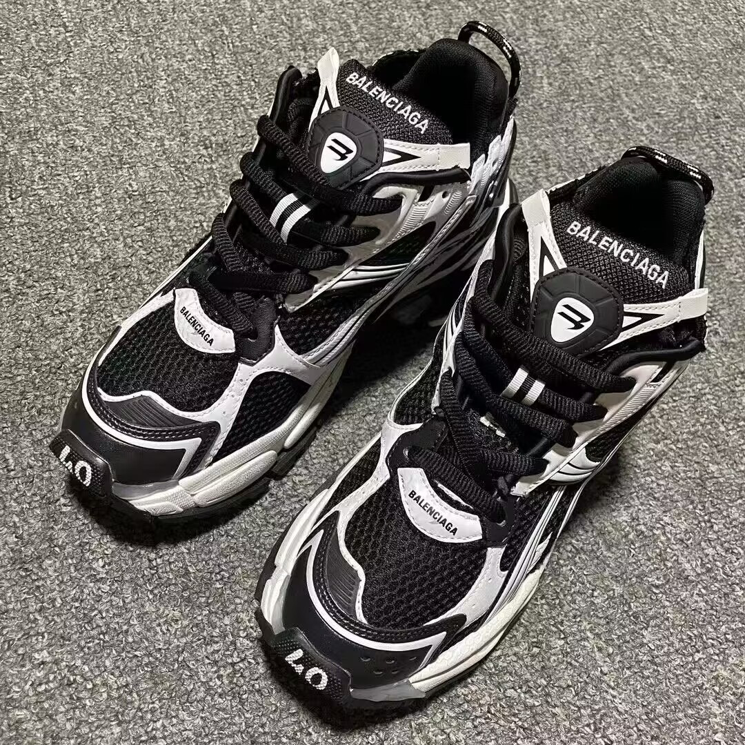 UA Balenciaga Runner Sneaker in White