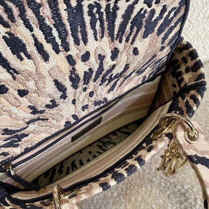 DIOR MEDIUM LADY D-LITE BAG