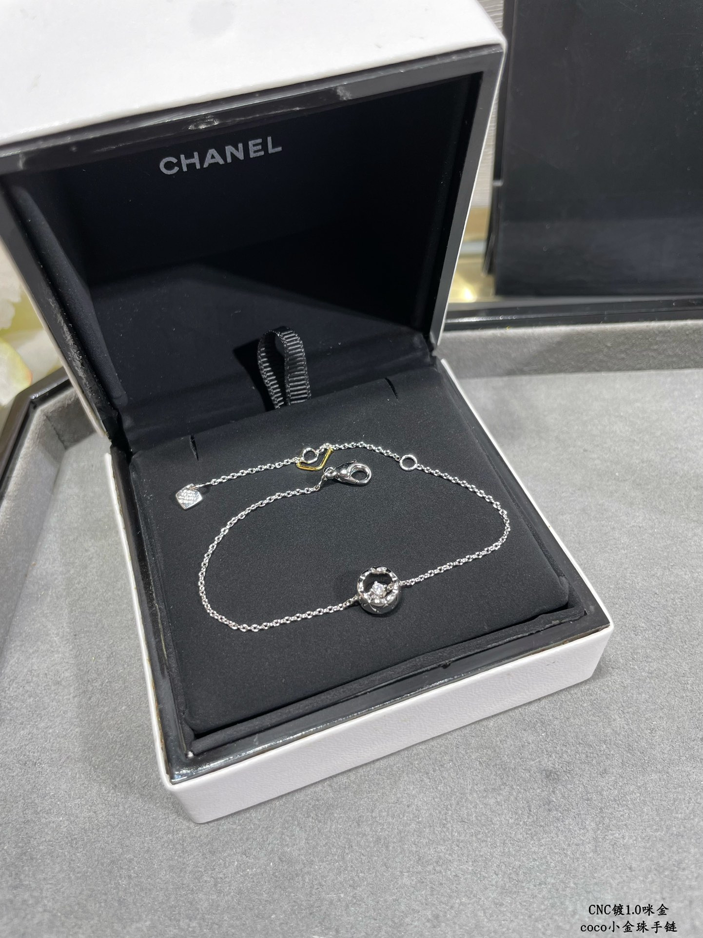 Chanel Carved diamond-shaped gold bead Bracelet
