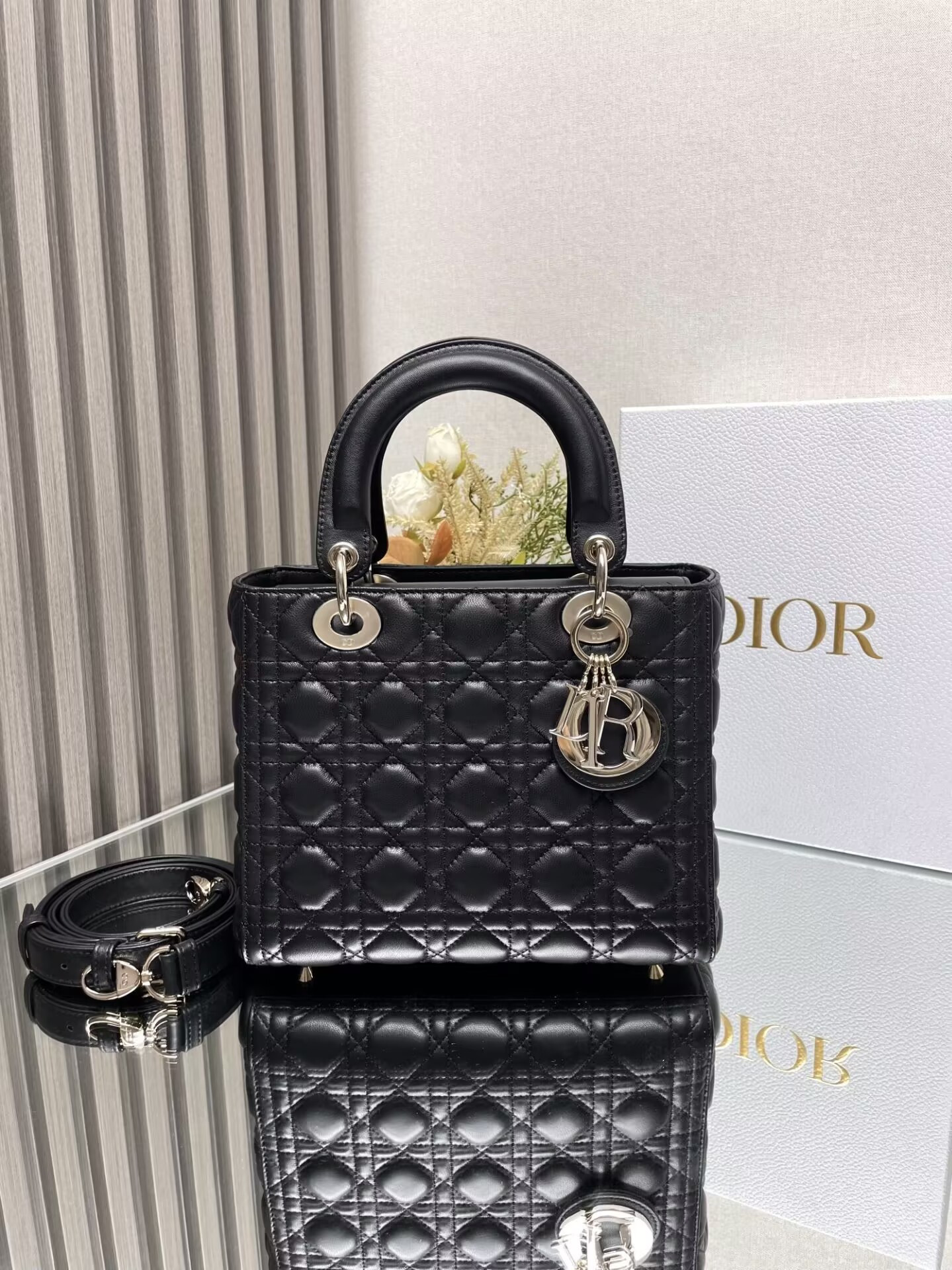 Medium Lady Dior Bag 24 x 20 x 12 cm