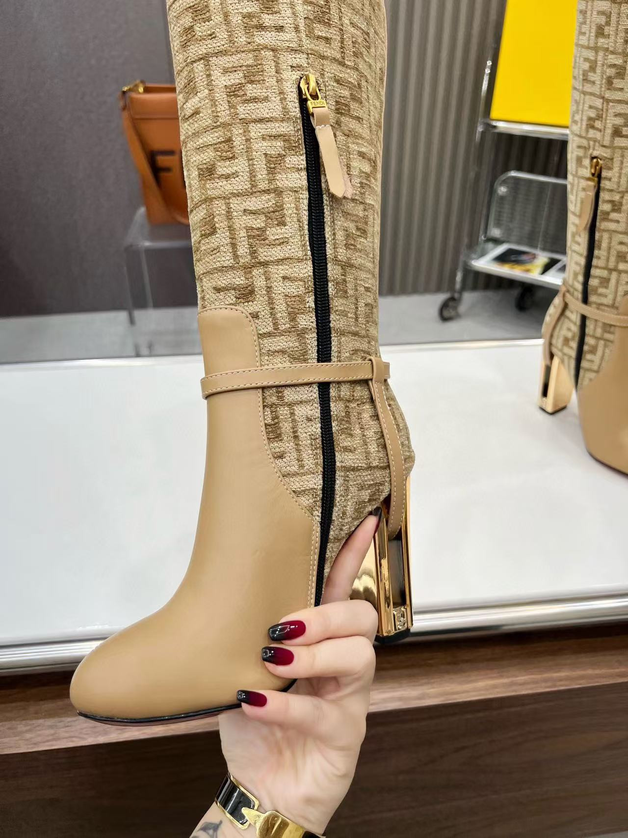 UA Fendi Boots