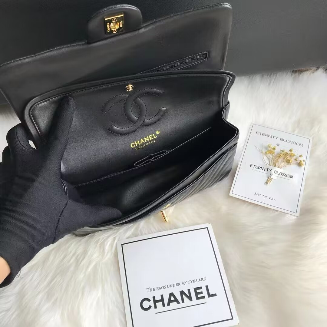 CHANEL Flap Bag 25cm