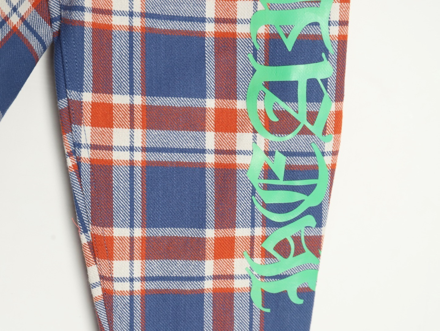 Ch*0me He**ts long-sleeved shirts