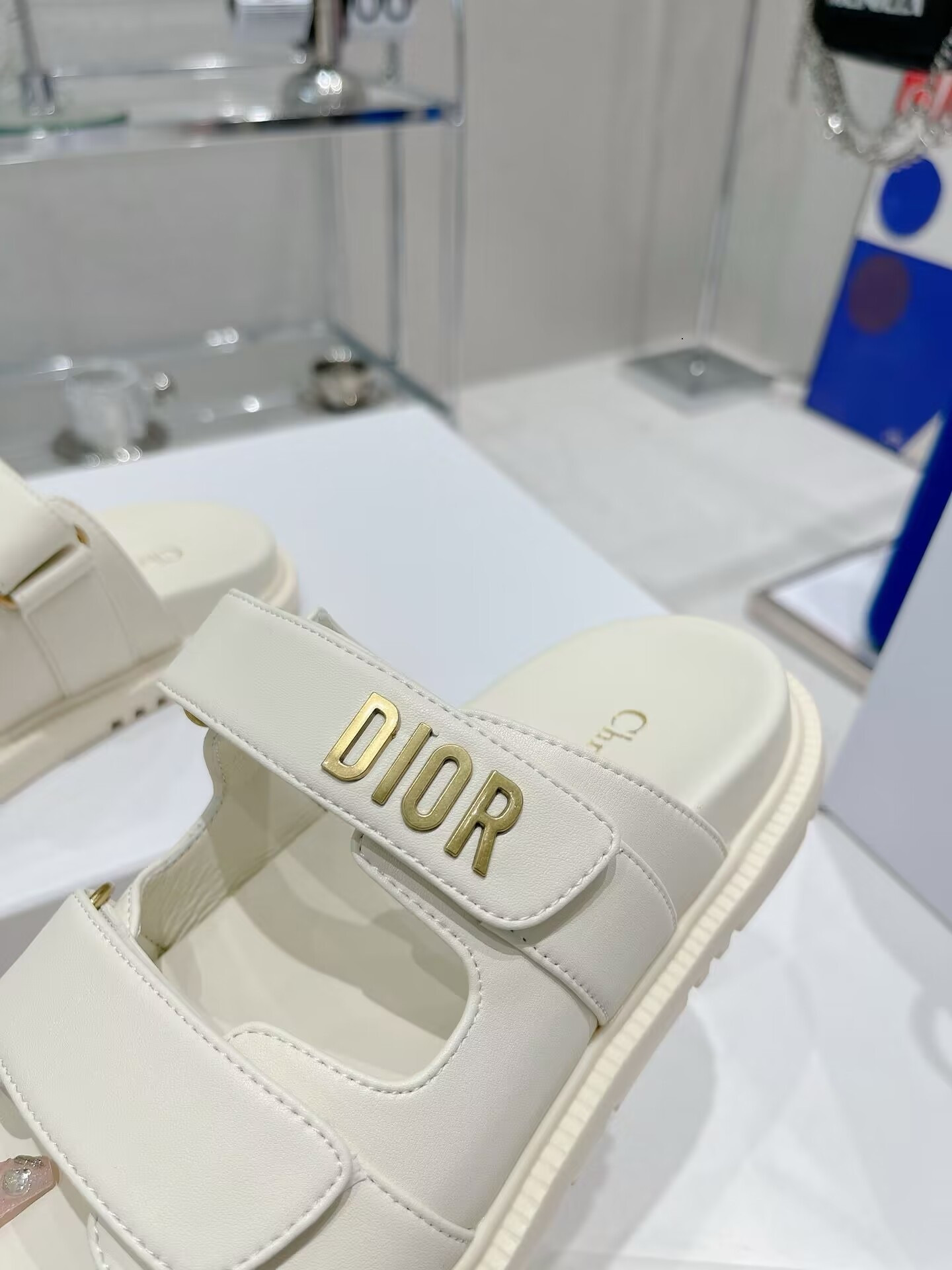 UA DIOR DIORACT SANDAL WHITE