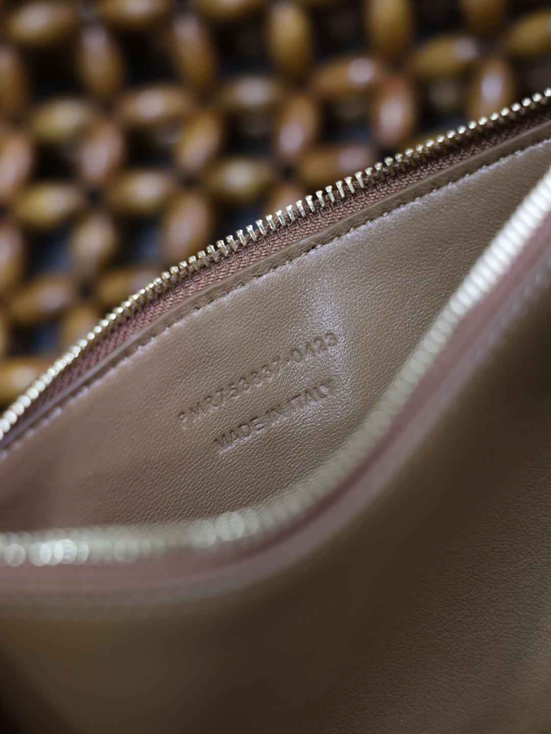 YSL LE 5 à 7 large in wood beads 30x35x10cm