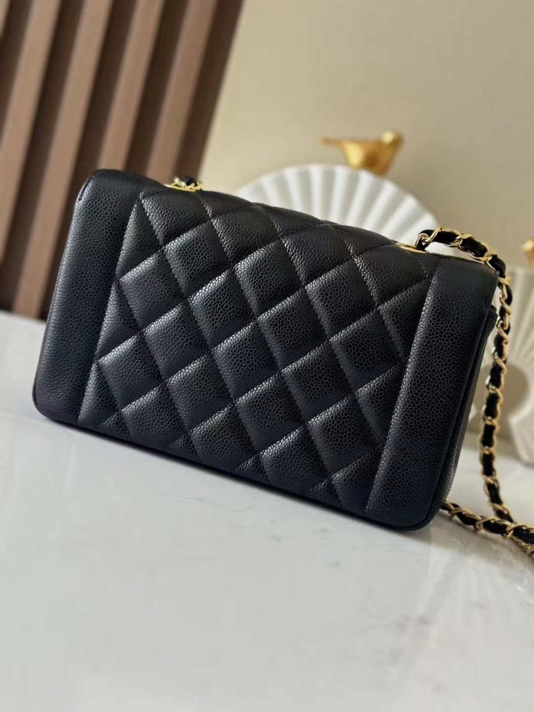 Chanel Small Diana Flap Bag Caviar Gold Hardware 22.5x14x7cm