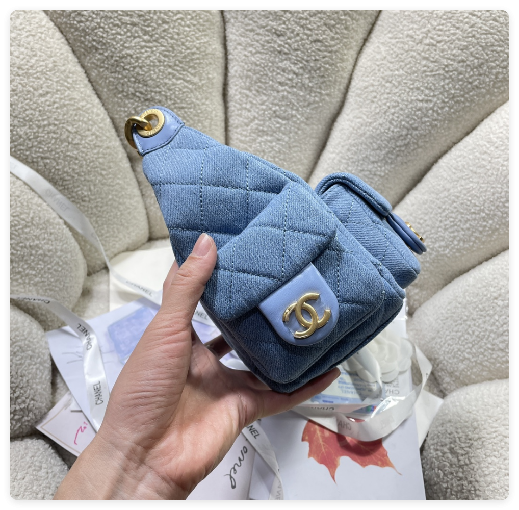 CHANEL CRUISE 2024/25 LARGE HOBO BAG Washed Denim & Gold-Tone Metal Blue  22x 31x 15cm