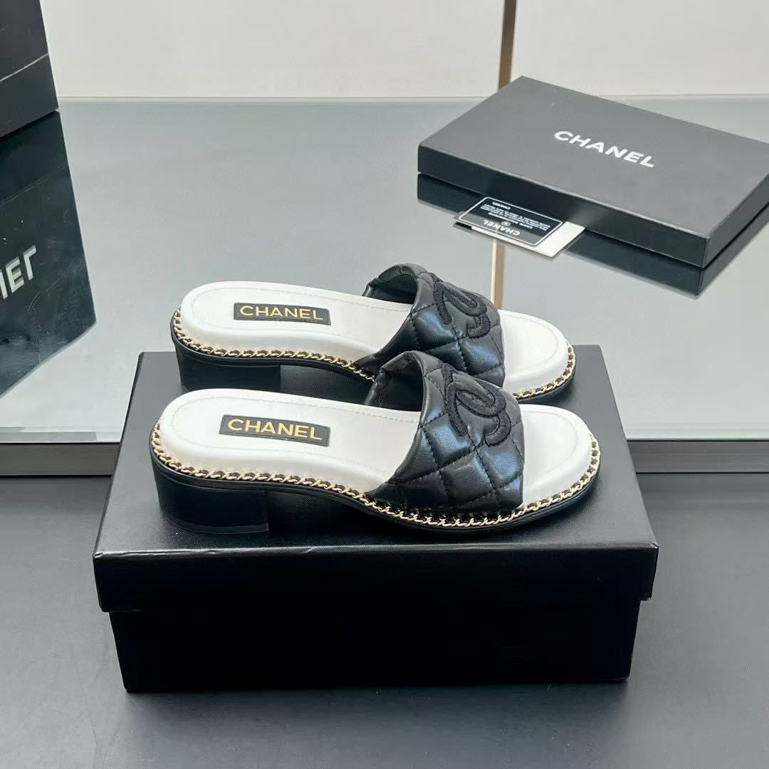 UA Chanel mules
