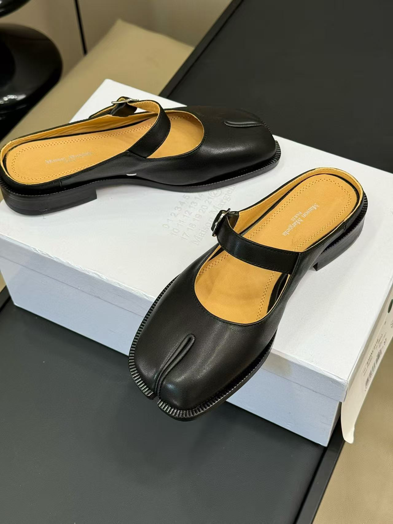 UA Maison Margiela Tabi City Mary-Jane Mules