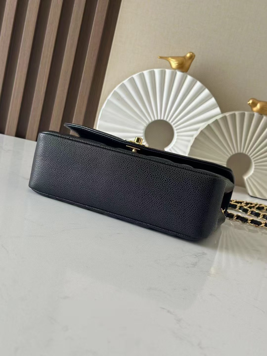 Chanel Small Diana Flap Bag Caviar Gold Hardware 22.5x14x7cm