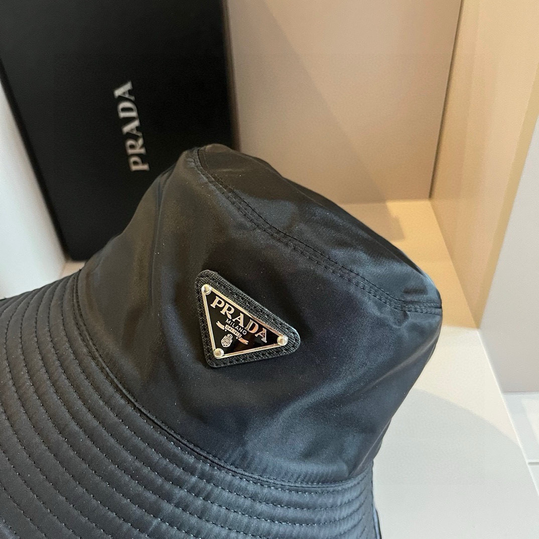 Prada Re-Nylon bucket hat