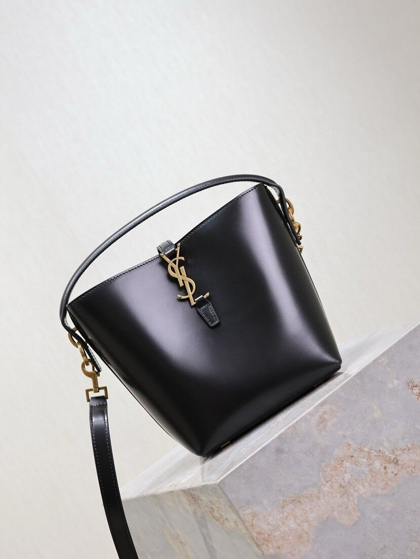 YSL LE 37 In Shiny Leather 17x20x13cm