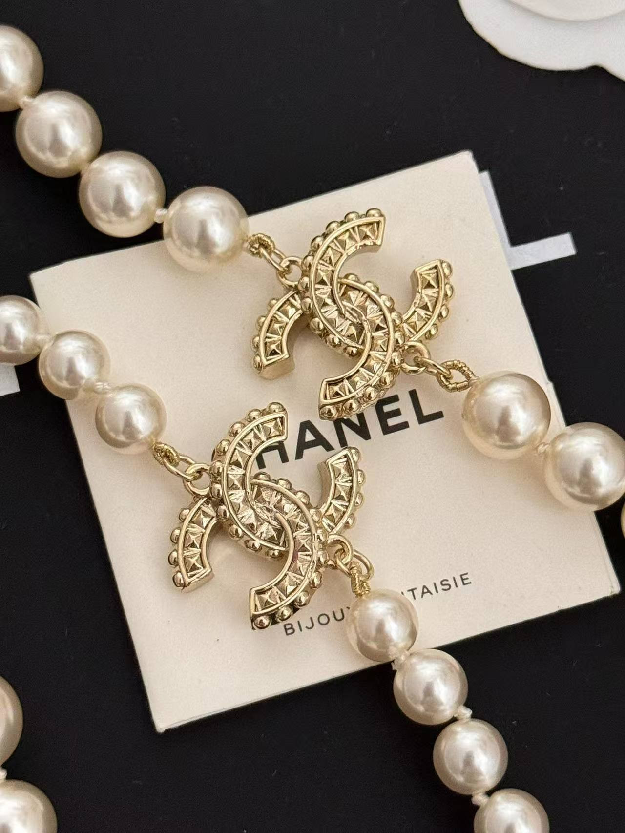 Chanel Long Pear Necklace