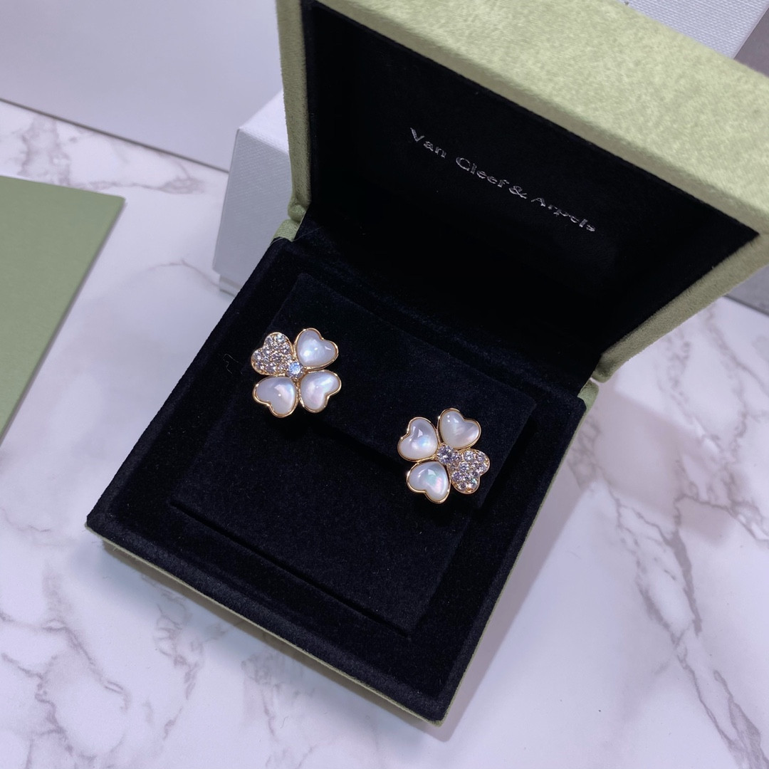 Van Cleef & Arpels four-leaf clover earrings