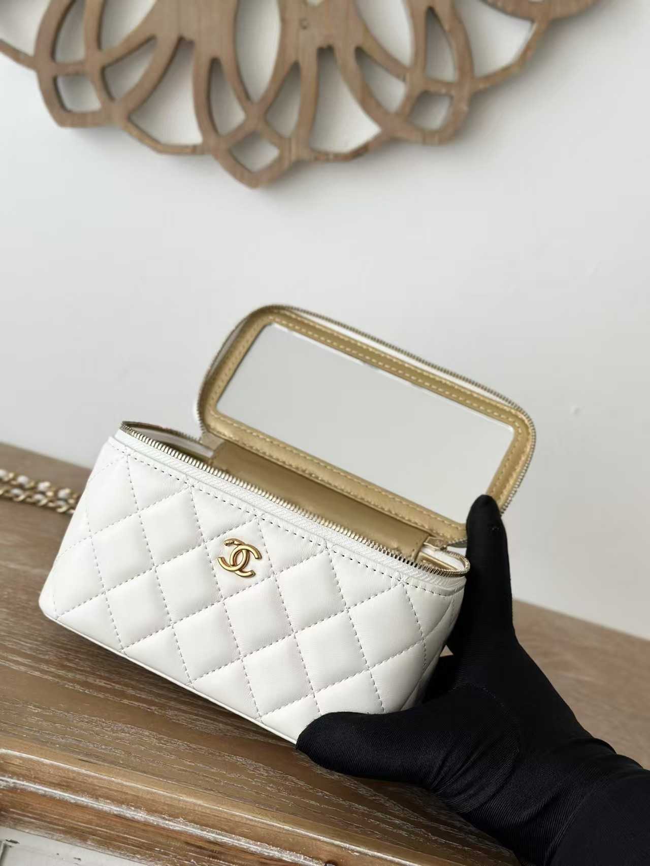 Chanel Clutch With Chain 9.5x 17x 8CM