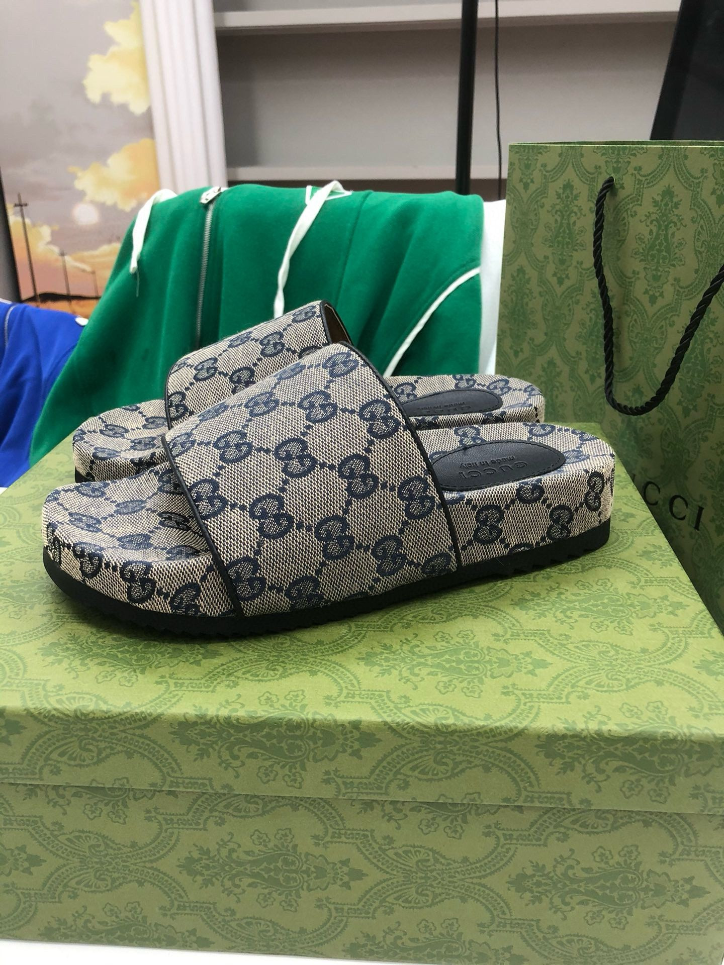 UA Gucci GG Slide Sandal