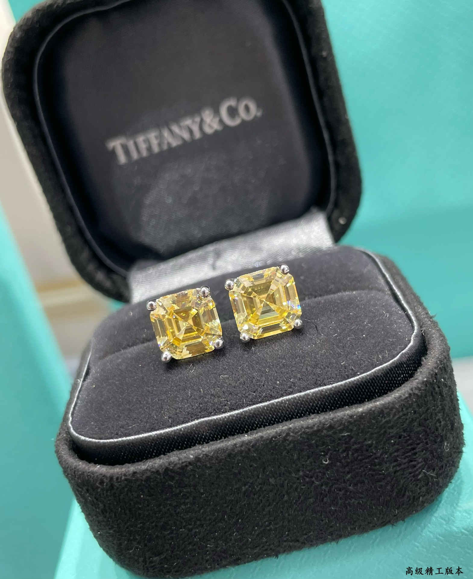 Tiffany & Co. Four-Prong Stud Earrings 7x7mm Ag925