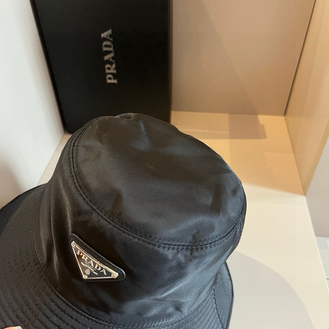 Prada Re-Nylon bucket hat