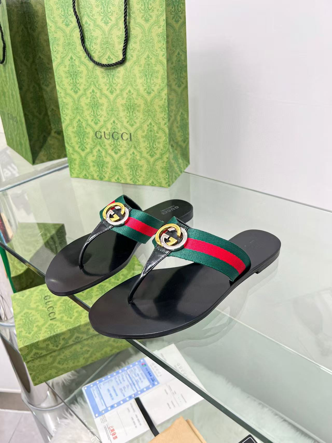 UA GUCCI SANDAL