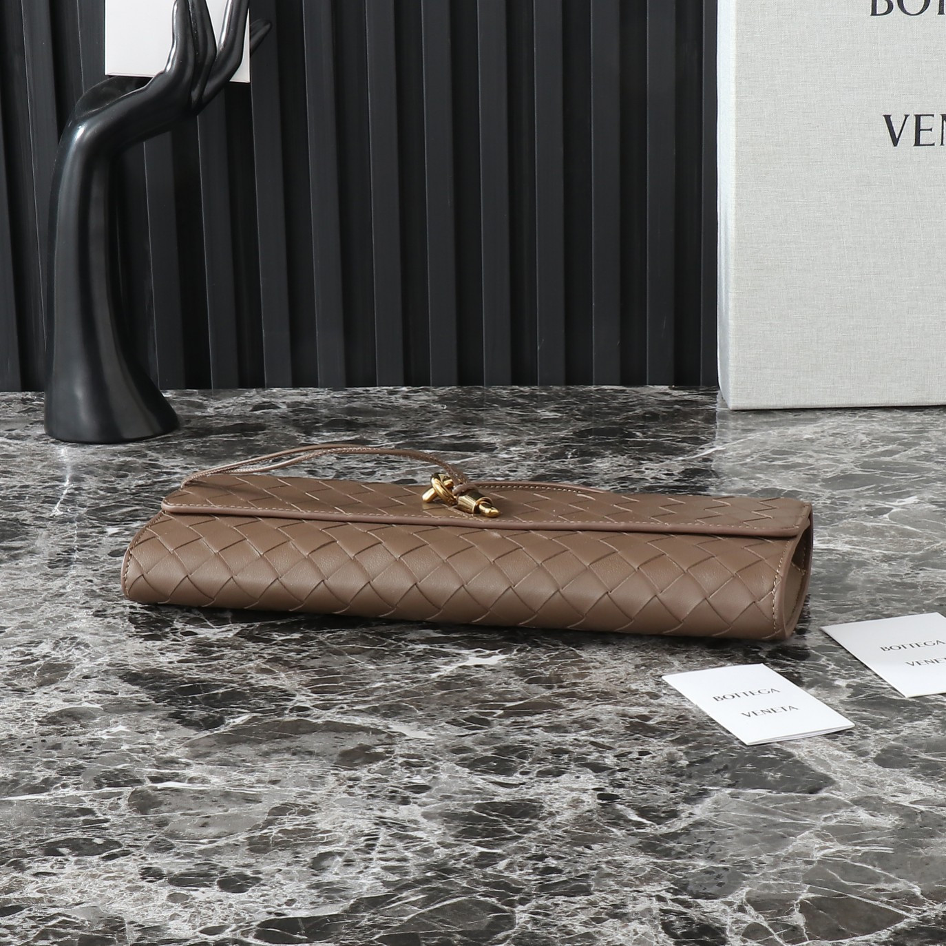BOTTEGA VENETA Long Clutch Andiamo With Handle Fondant 31x13x3cm