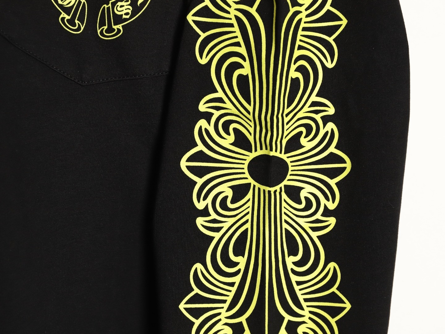 Ch*0me He**ts long-sleeved t-shirt