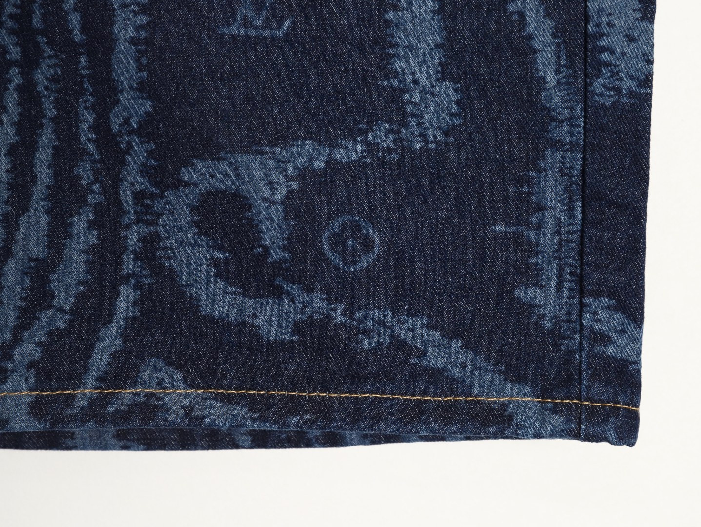 Louis Vuitton LV shorts