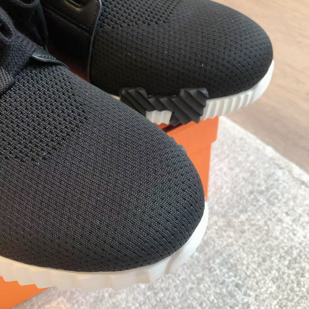 UA Hermès Bouncing Sneaker