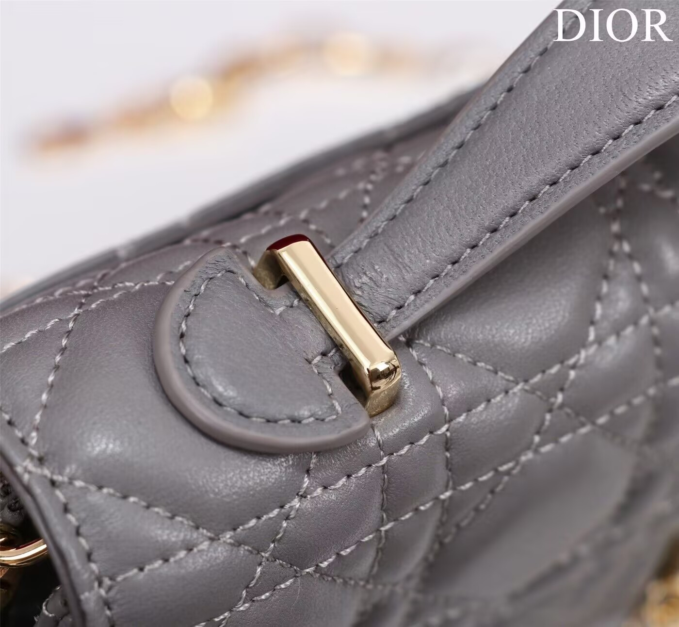 MISS DIOR MINI HANDBAG 21x11.5x4.5cm