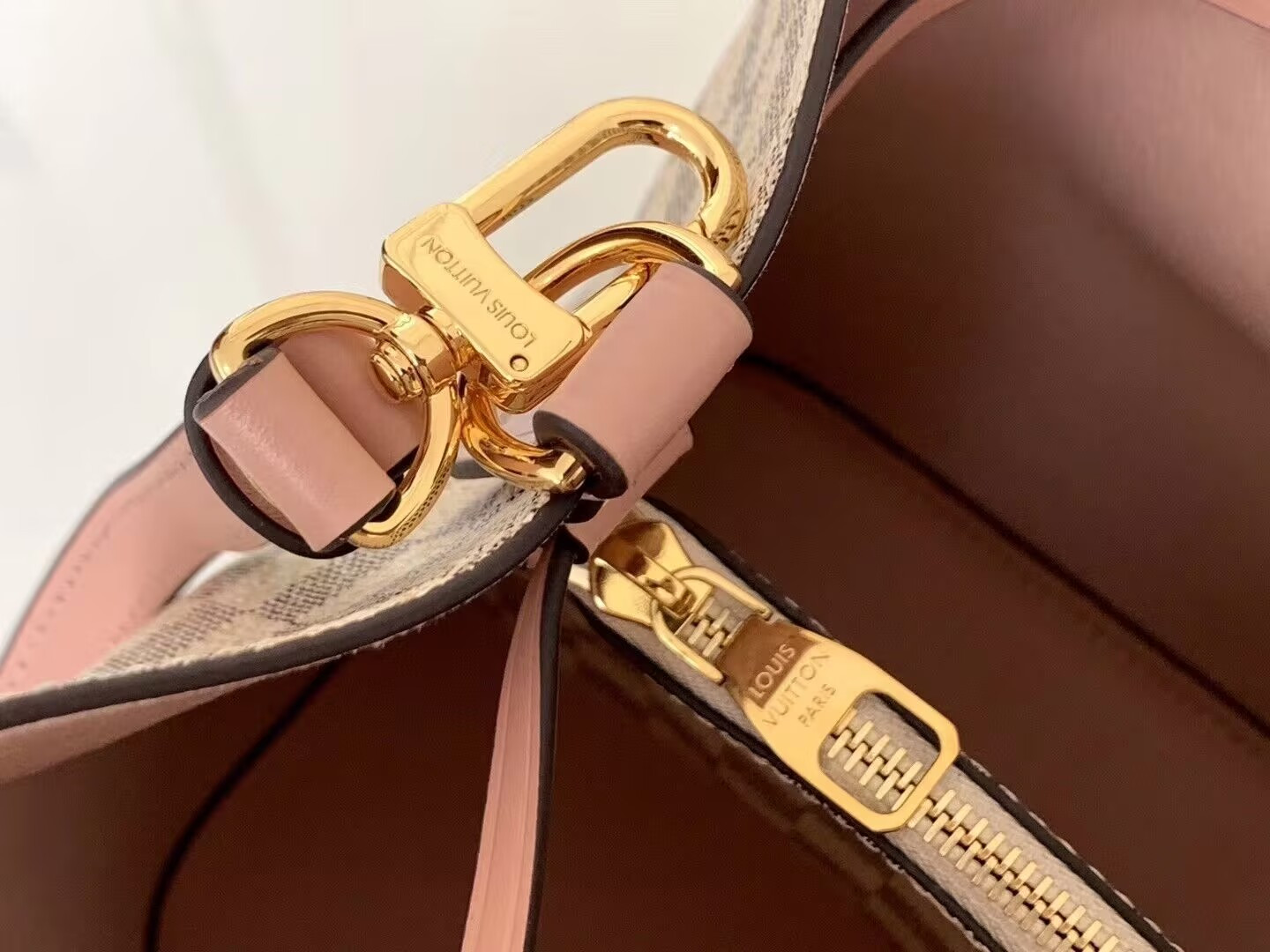 LV NéoNoé MM M44022 26x22x27cm