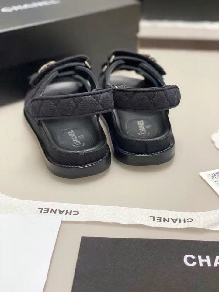 UA CHANEL SLIDES