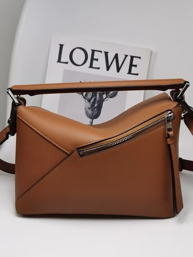 LOEWE Small Puzzle bag in classic calfskin 24x10.5x16.5cm