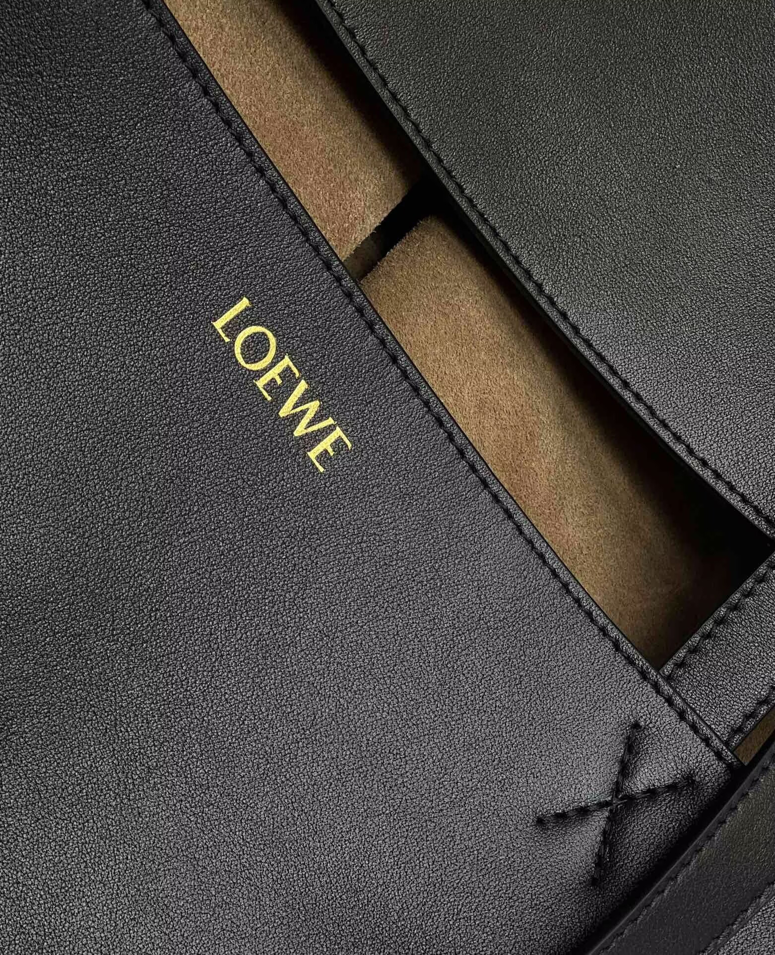 LOEWE Extra large Puzzle Fold tote in shiny calfskin 42X41X18 cm