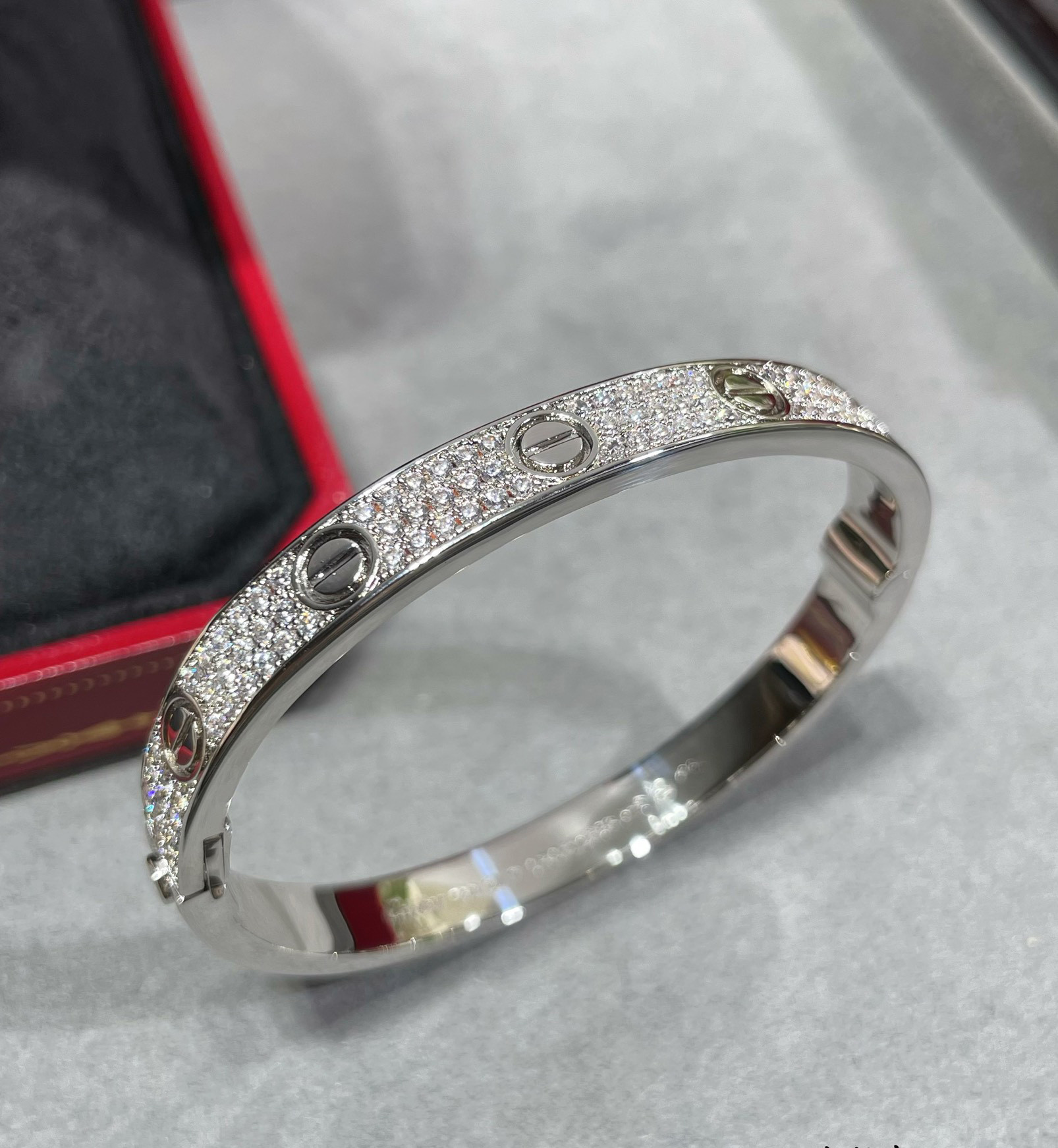 Cartier Wide diamond star Bracelet