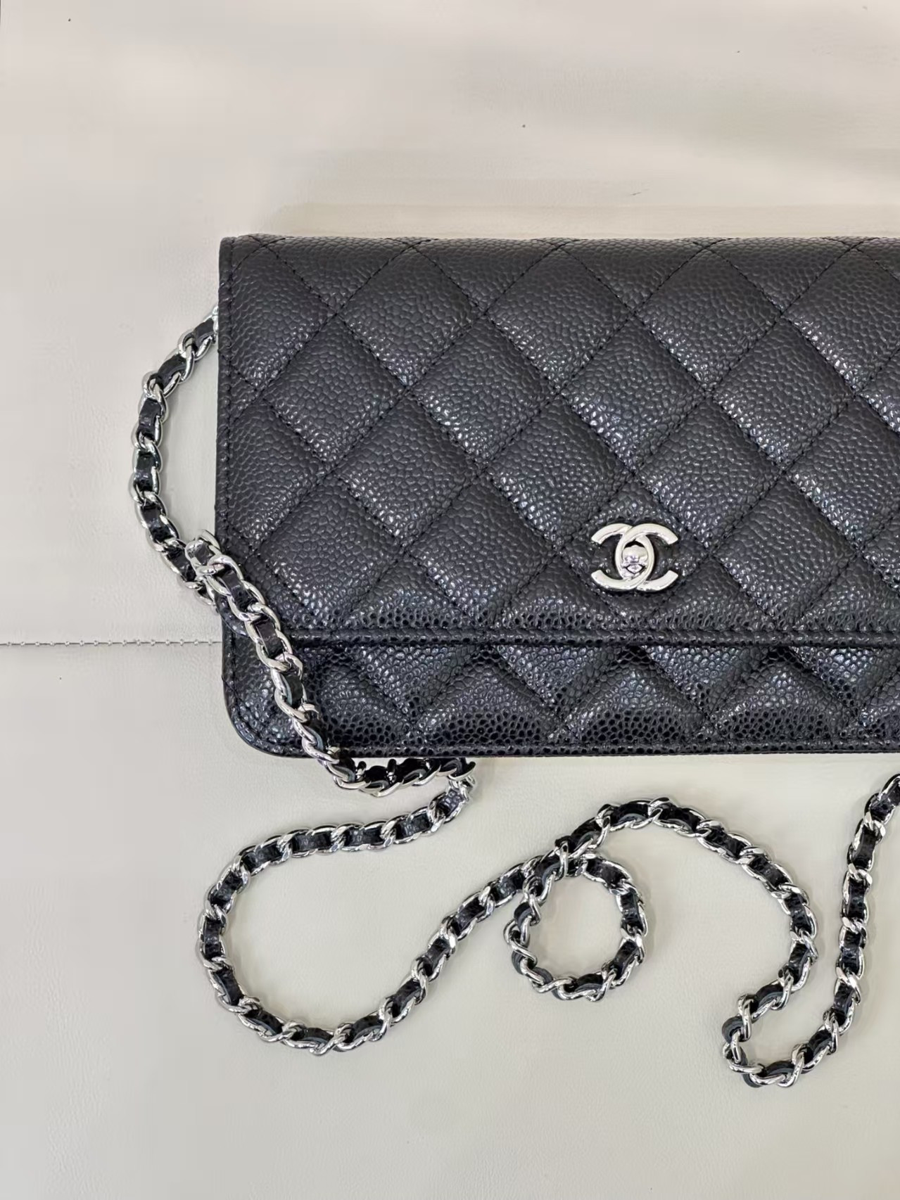 CHANEL WOC CLASSIC WALLET ON CHAIN 13x19cm