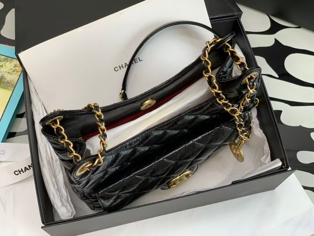 Chanel Hobo Bag 21.5×22.5×7CM