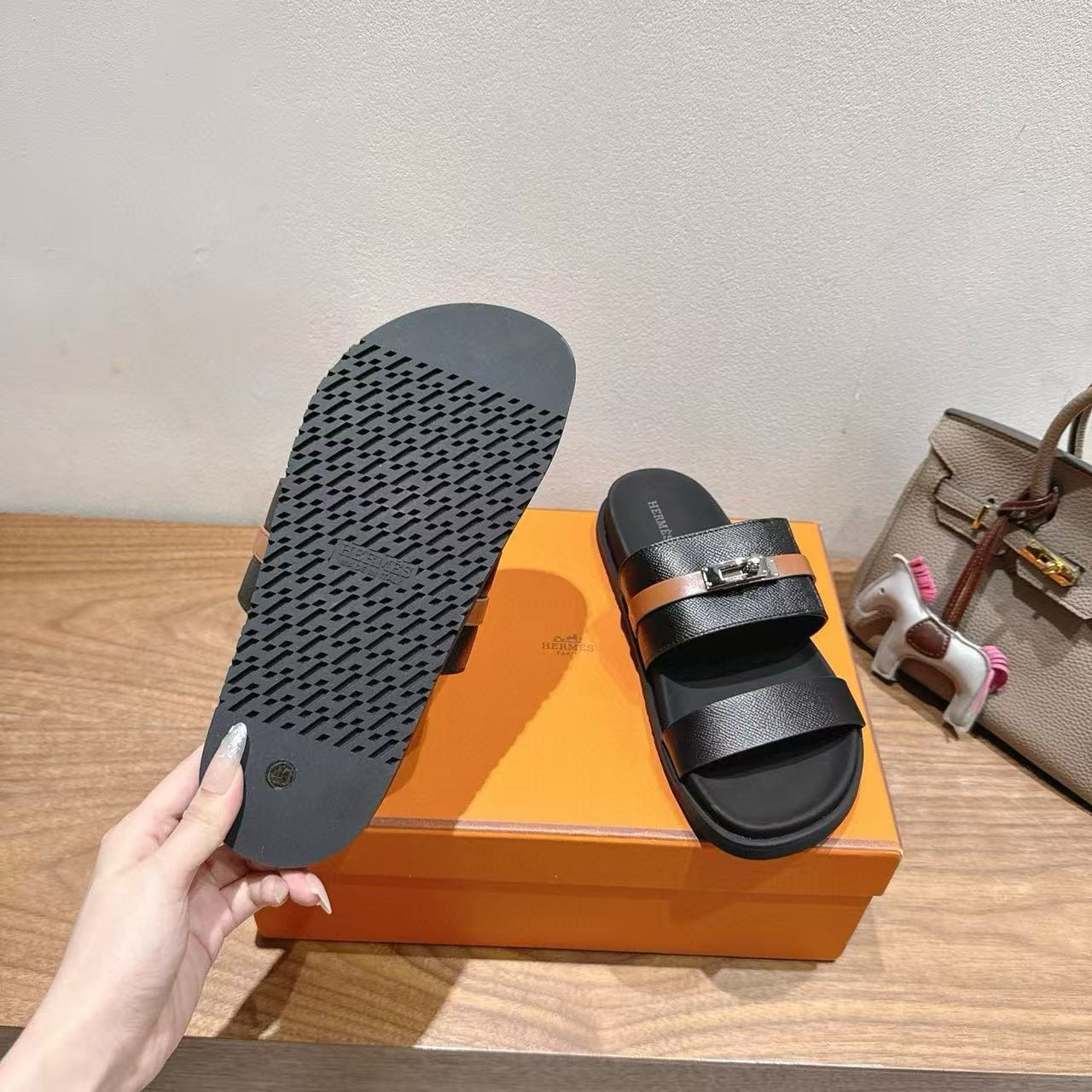 UA Hermès Jackson sandal